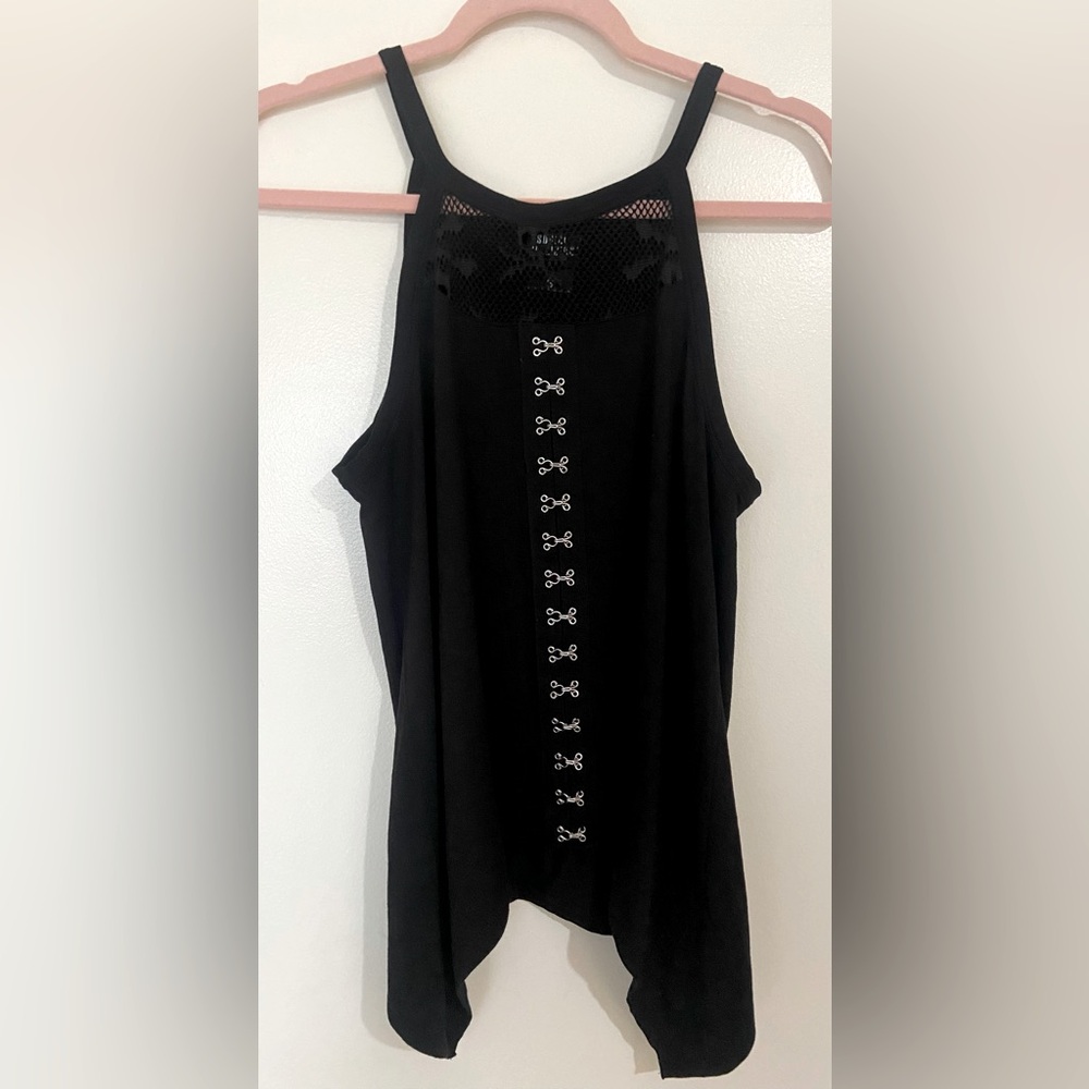 Black Sleeveless Top